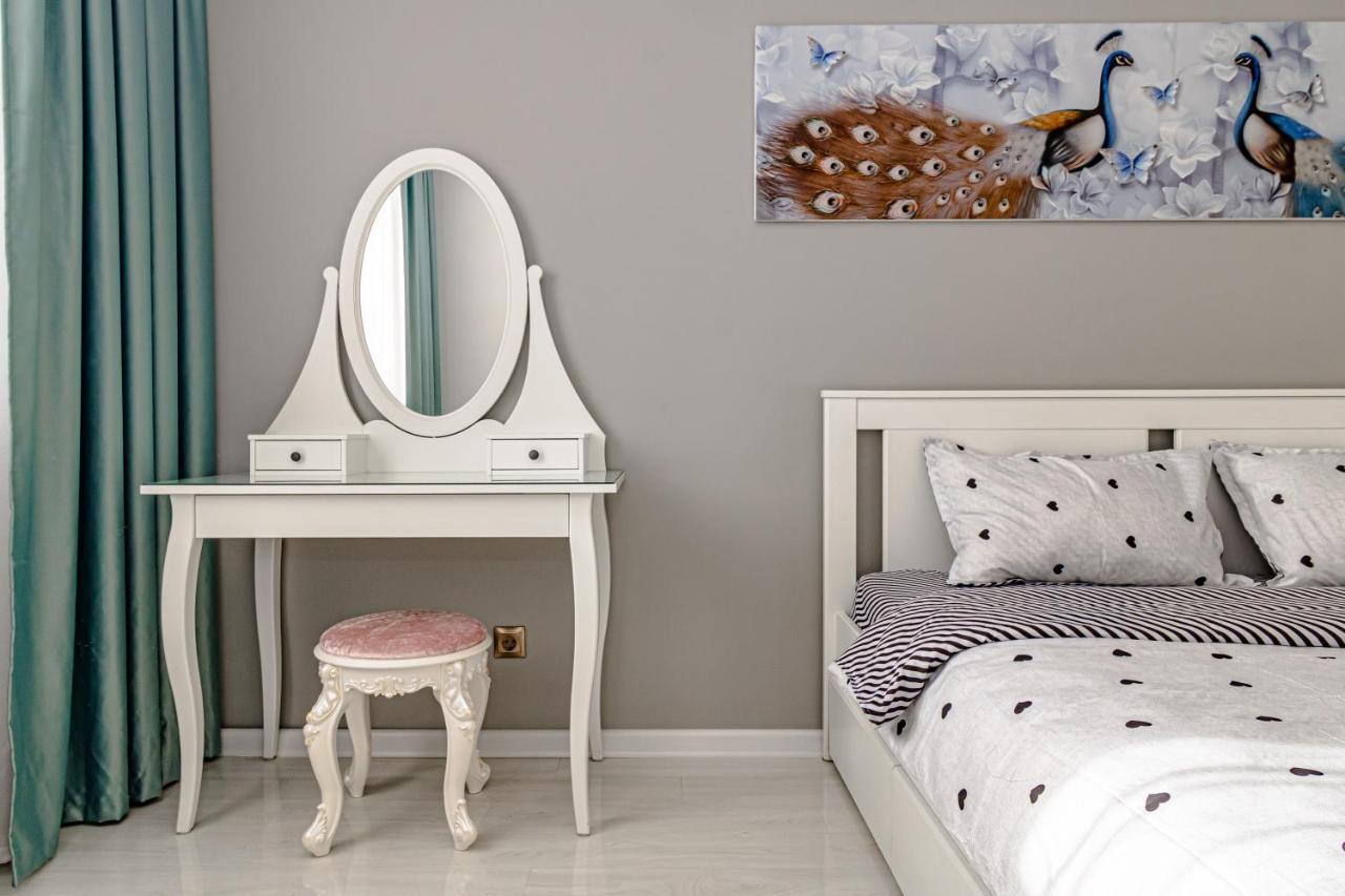 "7 Я-41" Apartment Asztana Kültér fotó